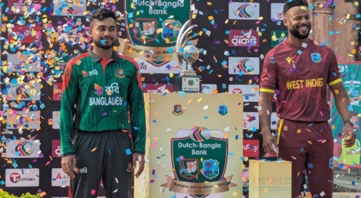 লালবাগ কেল্লায় বাংলাদেশ-ওয়েস্ট ইন্ডিজ সিরিজের ট্রফি উন্মোচন